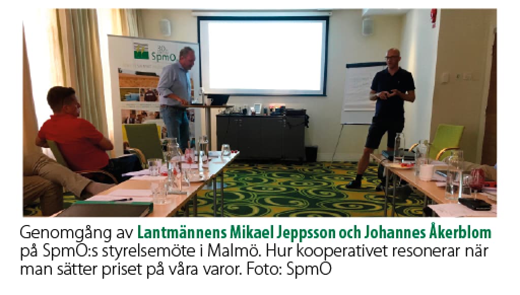 Lantmännens Mikael Jeppsson och Johannes Åkerblom på SpmO:s styrelsemöte i Malmö.